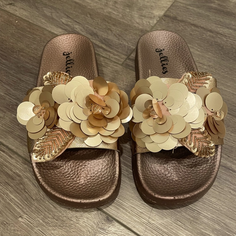 Sequined and beaded slippers. Comfort sole. Super Glam